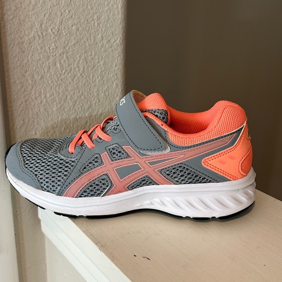 ASICS Youth Jolt 3 Running Grey/Coral 1014A034 Size 2.5 - Picture 4 of 9
